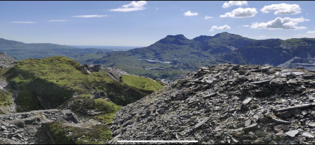 Zip Cottage Sleeps 2-3 Climb Snowdon Zip World Tanygrisiau Exterior photo