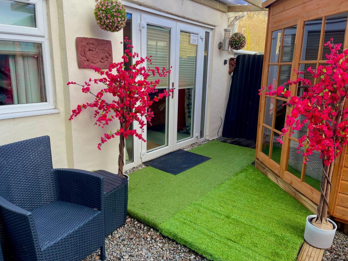 Zip Cottage Sleeps 2-3 Climb Snowdon Zip World Tanygrisiau Exterior photo
